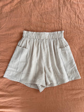 Ainsley Shorts / Beige + Black Stripe